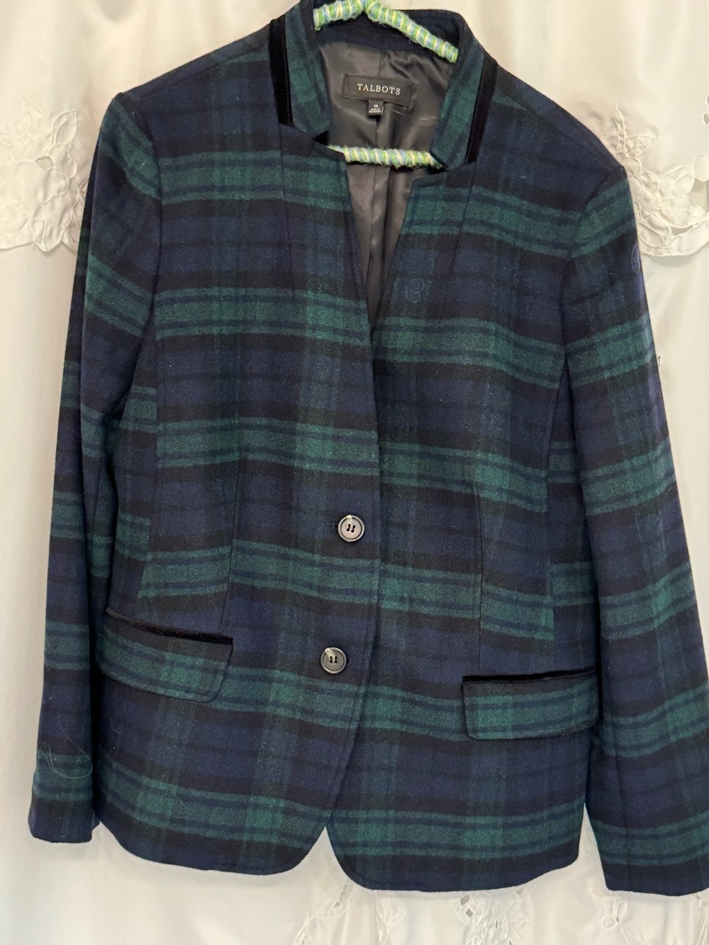 Talbots Women's Black Watch Plaid Navy classic single breasted blazer. NWOT